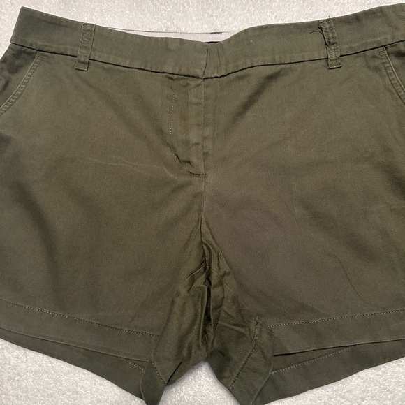 J. Crew Factory 5” Chino in Olive Green - Picture 2 of 3